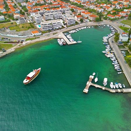 Holiday Apartments Ivano & Leo - Private Parking Zadar Buitenkant foto