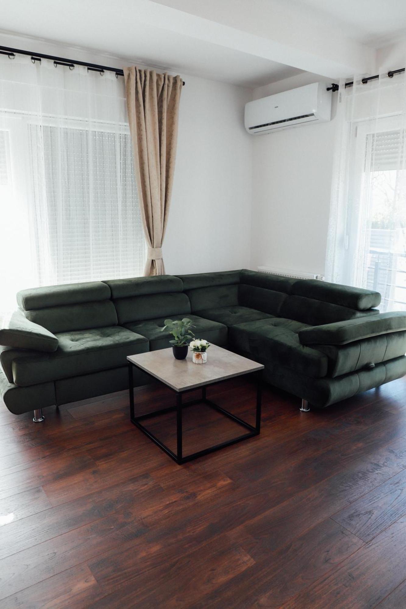Holiday Apartments Ivano & Leo - Private Parking Zadar Buitenkant foto
