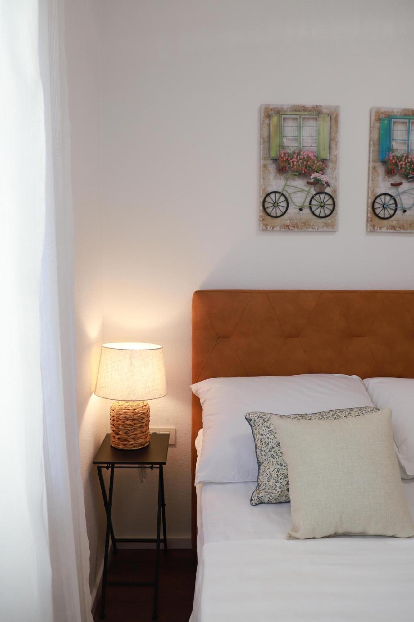 Holiday Apartments Ivano & Leo - Private Parking Zadar Buitenkant foto