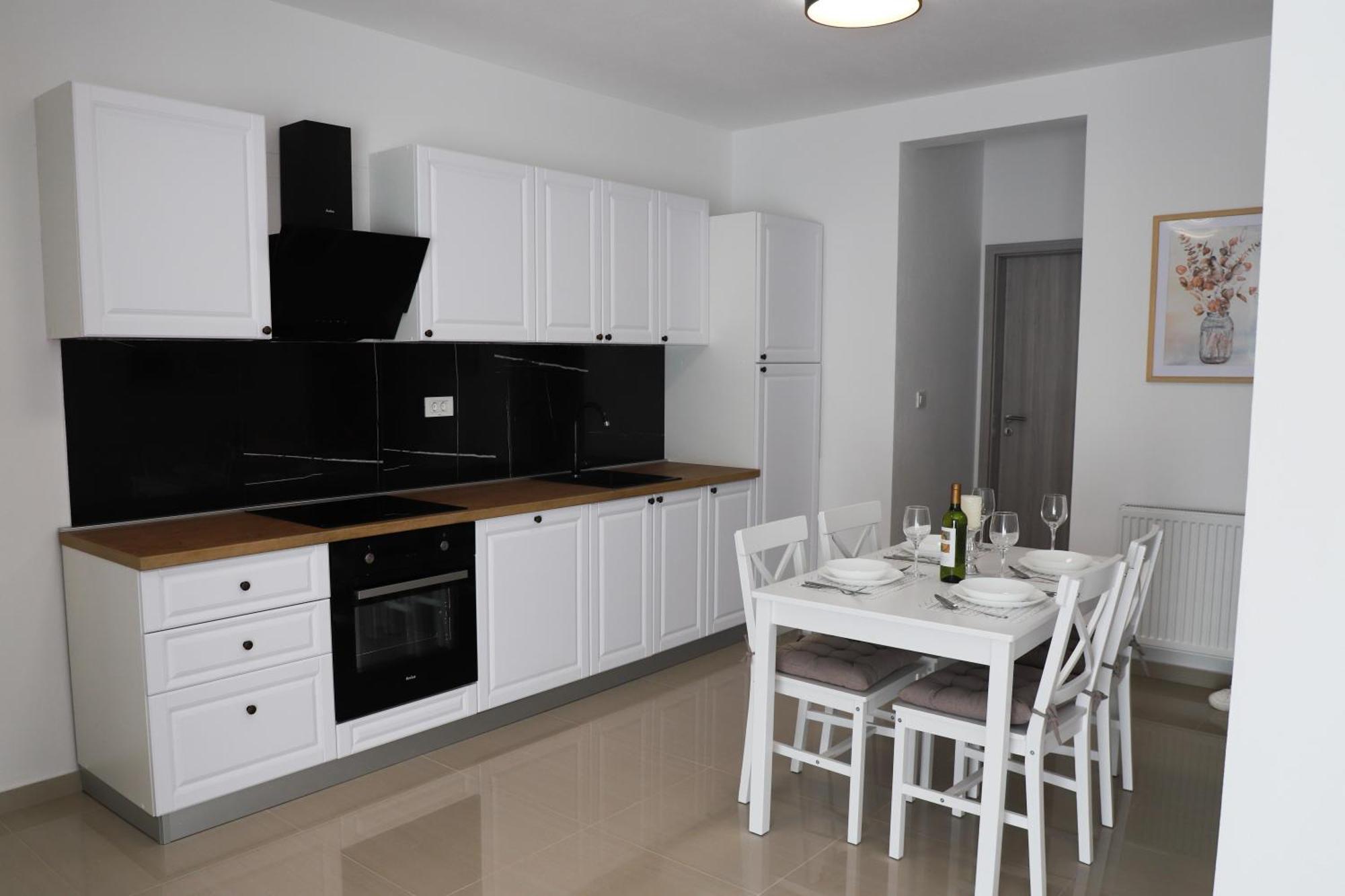 Holiday Apartments Ivano & Leo - Private Parking Zadar Buitenkant foto