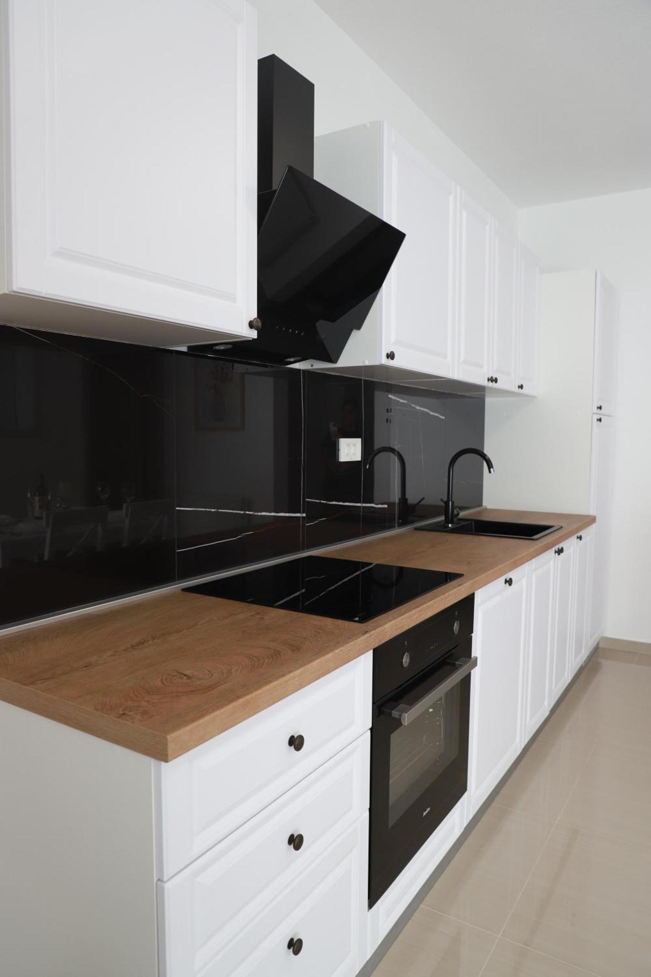 Holiday Apartments Ivano & Leo - Private Parking Zadar Buitenkant foto