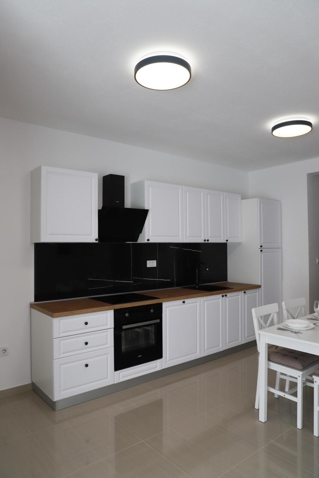 Holiday Apartments Ivano & Leo - Private Parking Zadar Buitenkant foto