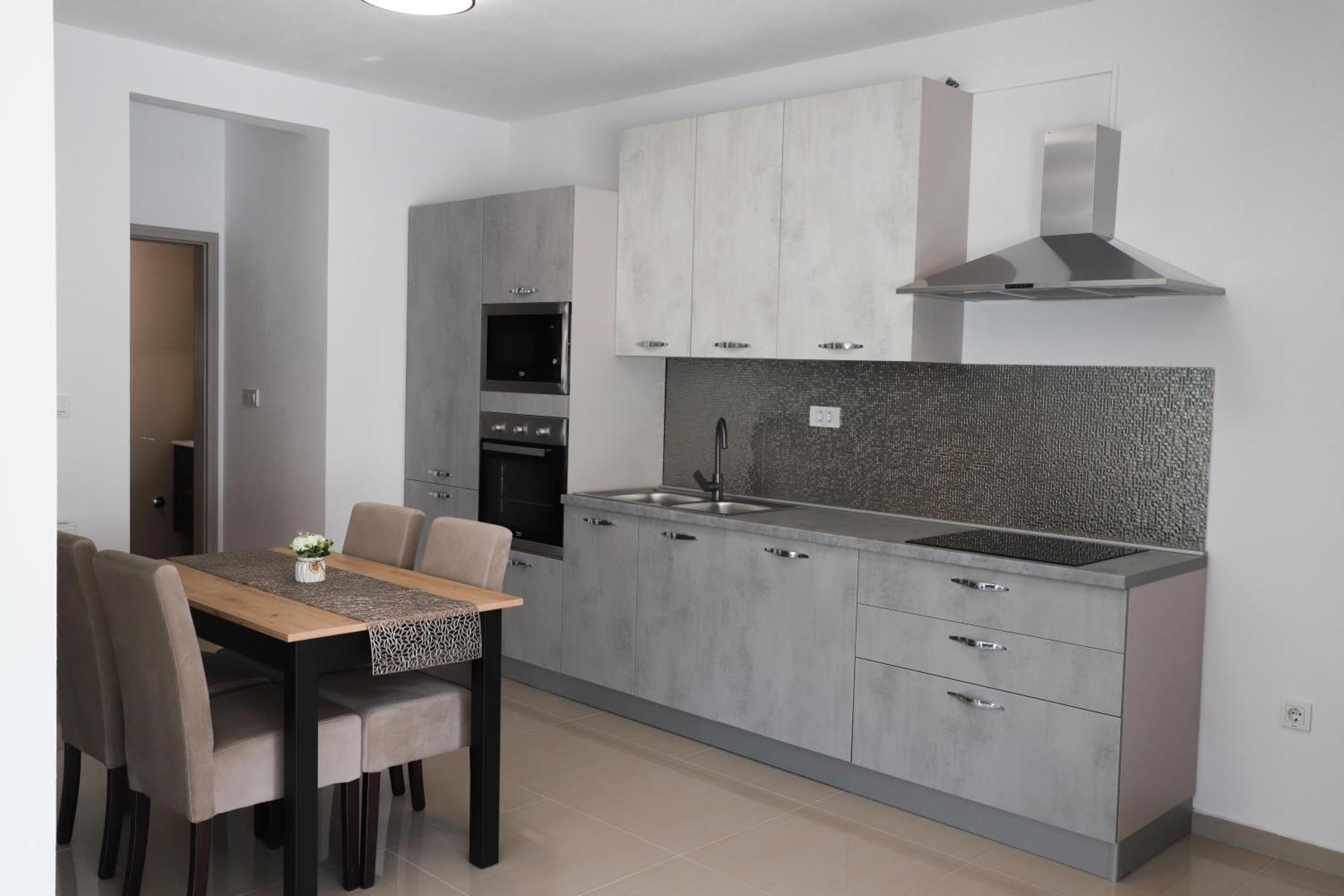Holiday Apartments Ivano & Leo - Private Parking Zadar Buitenkant foto