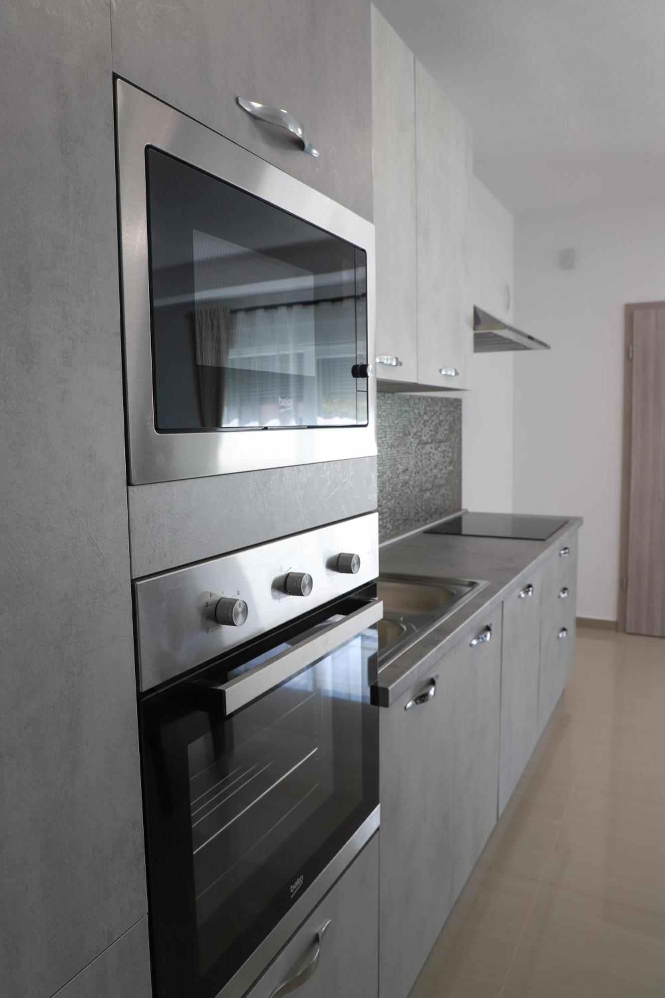 Holiday Apartments Ivano & Leo - Private Parking Zadar Buitenkant foto