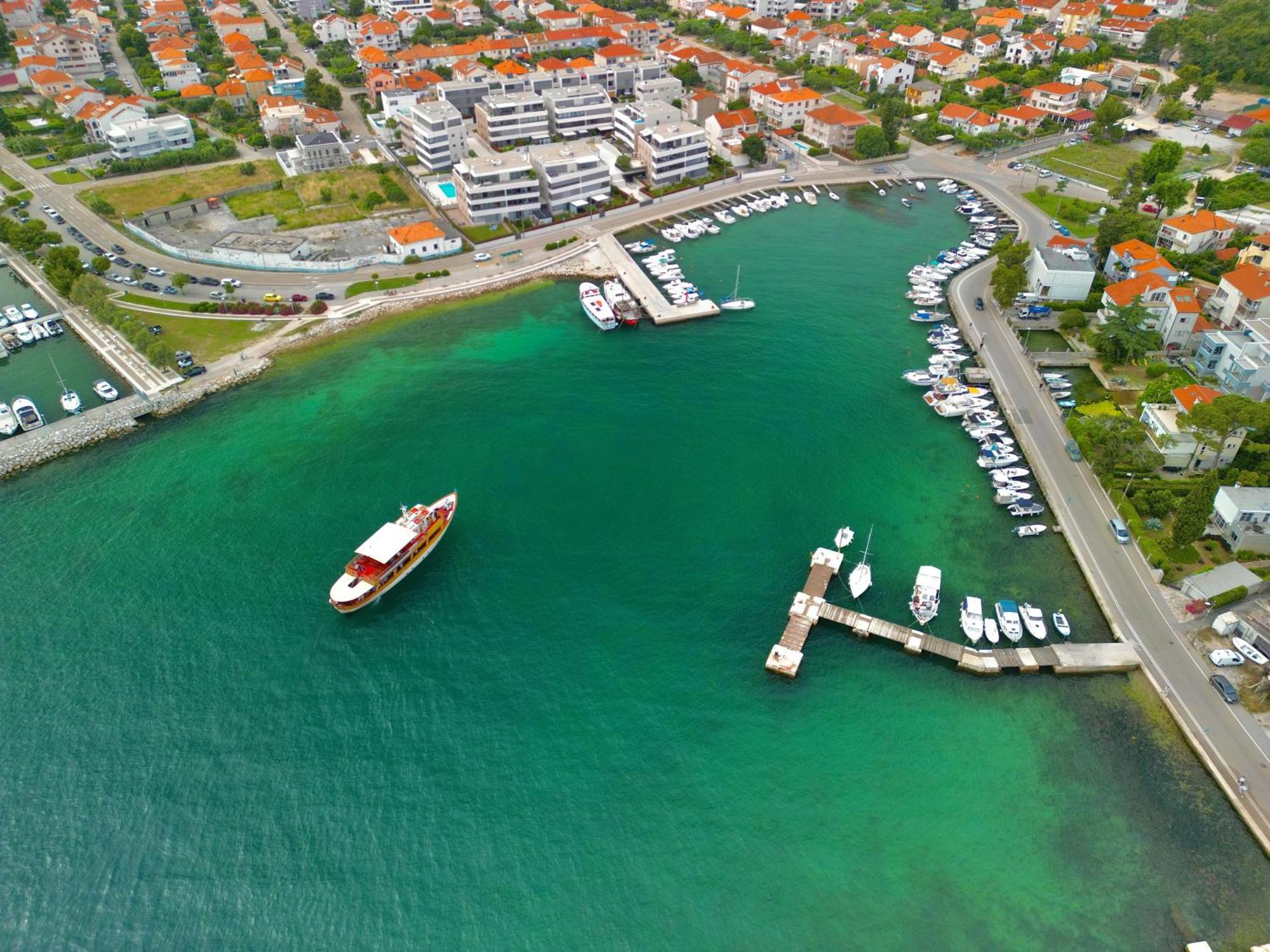 Holiday Apartments Ivano & Leo - Private Parking Zadar Buitenkant foto